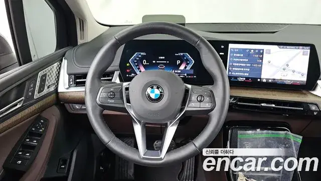 BMW 2 Series Active Tourer 2025 — Фото 12/20