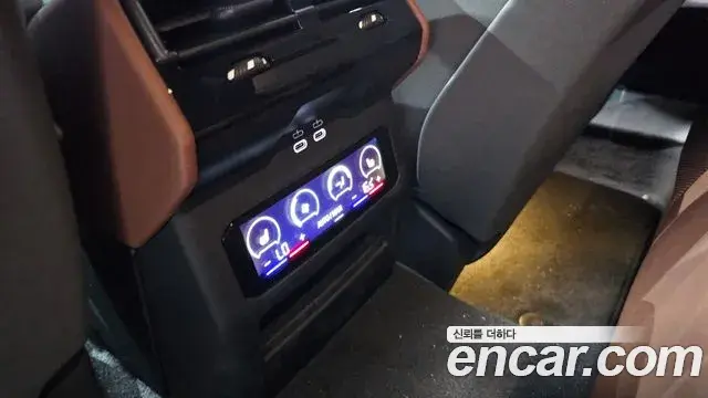 BMW 5 Series 2025 — Photo 13/20