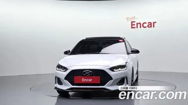 Hyundai Veloster 2018 — ფოტო 27/31