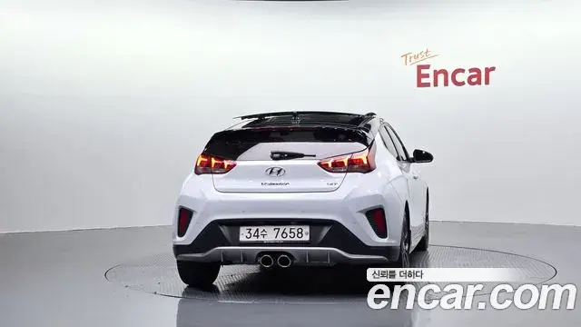 Hyundai Veloster 2018 — ფოტო 2/31