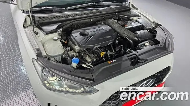 Hyundai Veloster 2018 — ფოტო 29/31