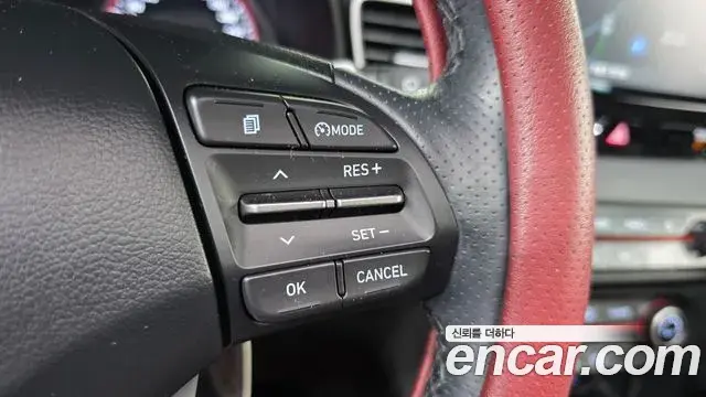 Hyundai Veloster 2018 — ფოტო 18/31