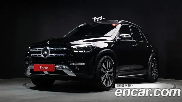 Mercedes-Benz GLE-Class 2025 — Photo 13/35