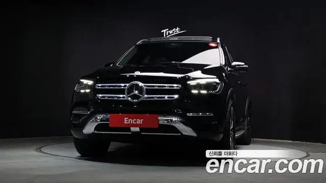 Mercedes-Benz GLE-Class 2025 — Photo 5/35