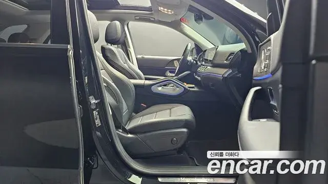 Mercedes-Benz GLE-Class 2025 — Photo 22/35