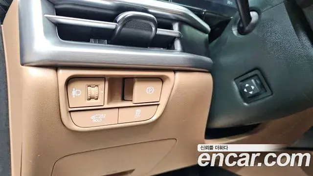 Hyundai Grandeur 2023 — Фото 13/20