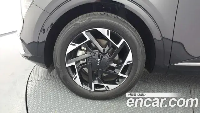 Kia Sportage 2022 — Şəkil 16/20