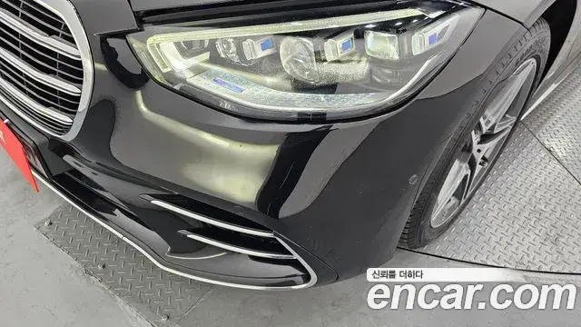 Mercedes-Benz S-Class 2023 — ფოტო 15/33