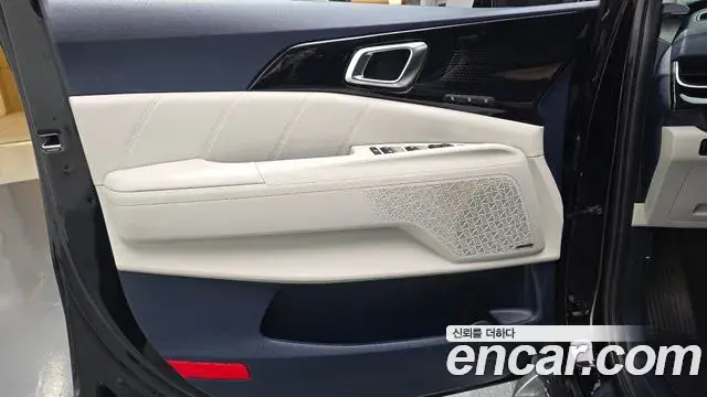Kia Carnival 2024 — Şəkil 20/32
