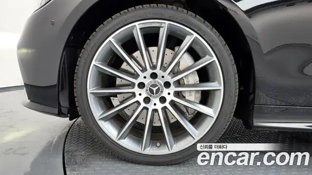 Mercedes-Benz E-Class 2021 — Фото 5/20