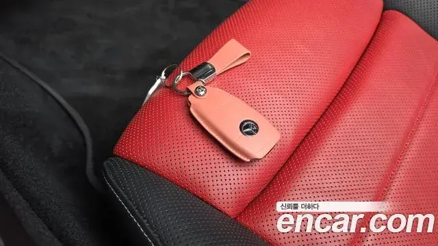 Mercedes-Benz E-Class 2021 — Фото 17/20