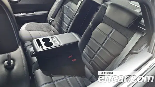 Renault Samsung SM6 2024 — Şəkil 27/33