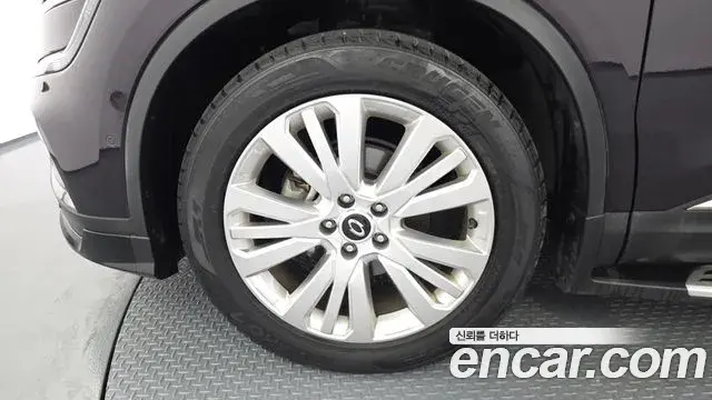 Renault Samsung QM6 2022 — ფოტო 19/20