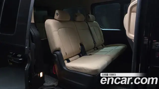 Hyundai Staria 2025 — Şəkil 21/30