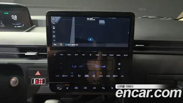 Hyundai Staria 2025 — Şəkil 16/30