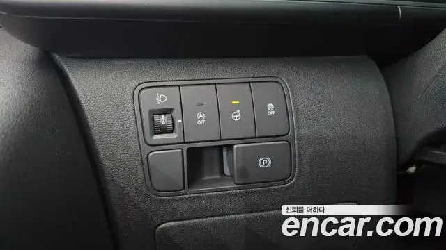 Hyundai Staria 2025 — Şəkil 14/30