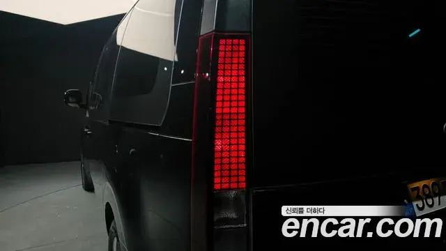 Hyundai Staria 2025 — Şəkil 12/30