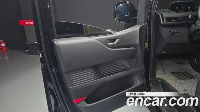 Hyundai Staria 2025 — Şəkil 5/30