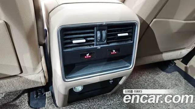 Porsche Cayenne 2020 — ფოტო 16/20