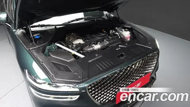 Genesis GV70 2021 — Photo 19/20