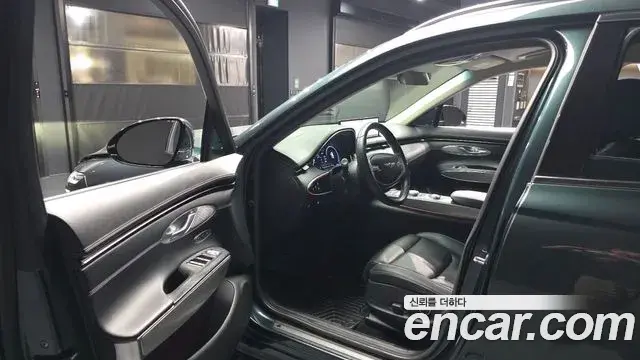 Genesis GV70 2021 — Photo 17/20