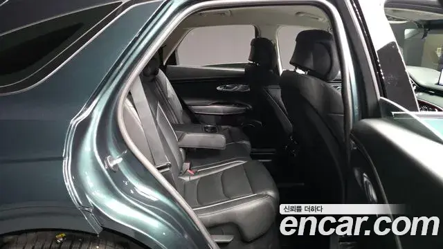 Genesis GV70 2021 — Photo 18/20