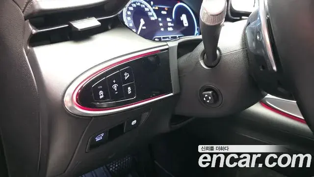 Genesis GV70 2021 — Photo 2/20