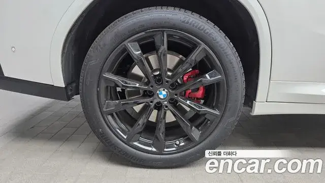 BMW X4 2025 — Şəkil 9/31