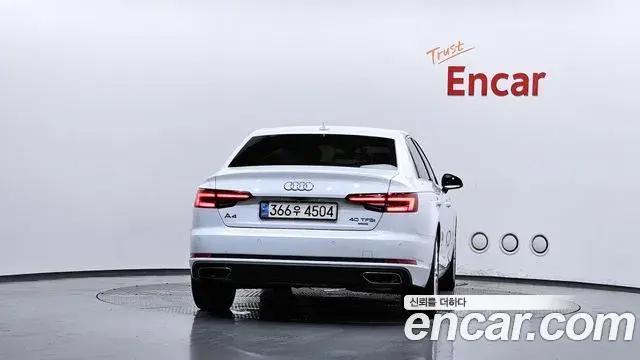 Audi A4 2019 — Photo 17/33