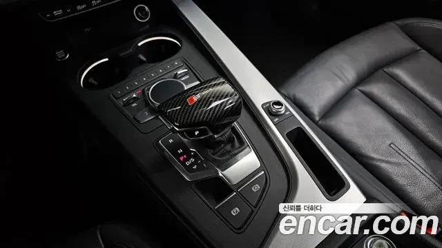Audi A4 2019 — Photo 4/33