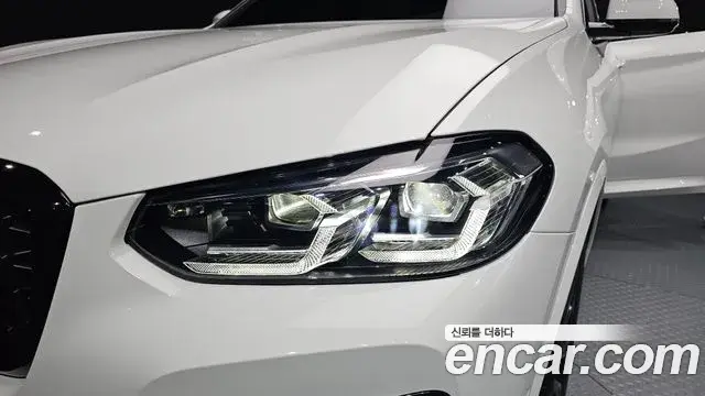 BMW X4 2025 — ფოტო 17/31