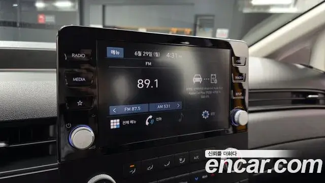 Hyundai Staria 2023 — Photo 8/30