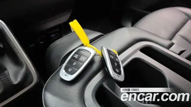 Hyundai Staria 2023 — Photo 11/30