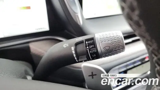 Genesis G90 2023 — Photo 10/37