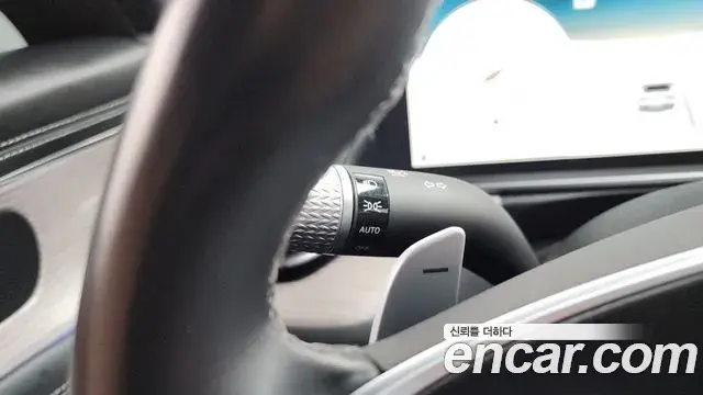 Genesis G90 2023 — Photo 13/37