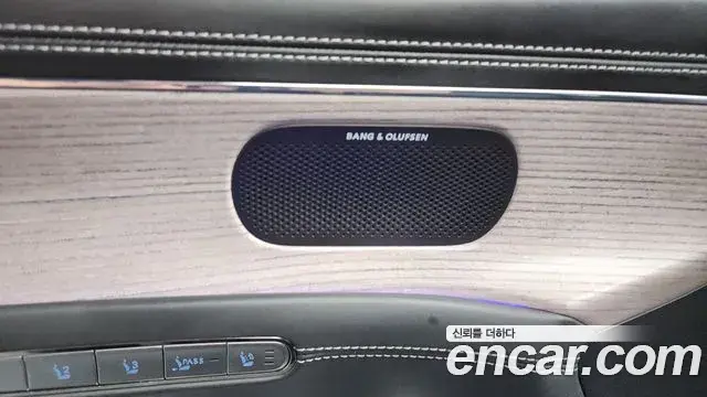 Genesis G90 2023 — Photo 4/37