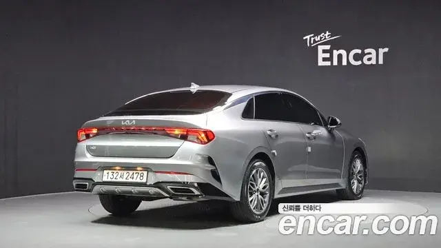 Kia K5 2022 — Şəkil 22/32