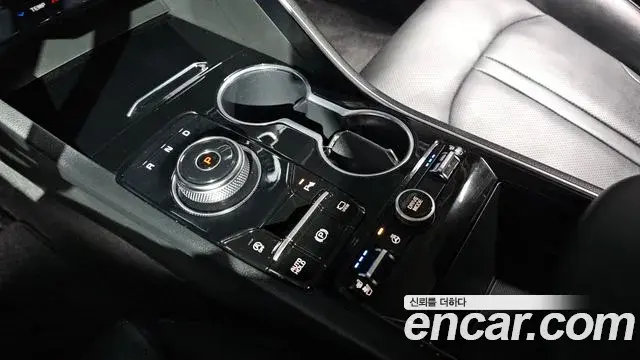 Kia K5 2022 — Şəkil 31/32
