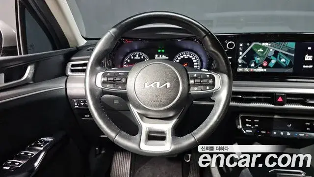 Kia K5 2022 — Şəkil 4/32