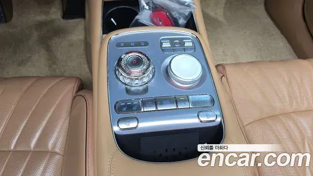 Genesis G90 2022 — Şəkil 18/20