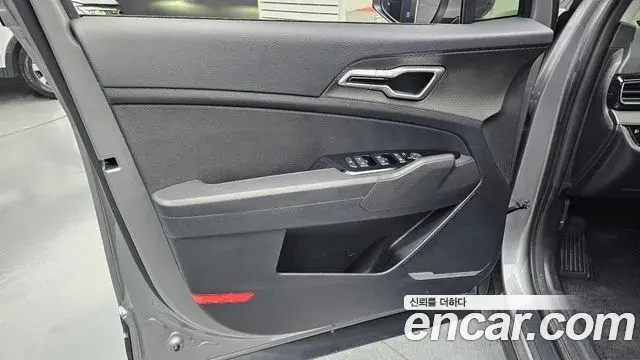 Kia Sportage 2022 — ფოტო 18/30