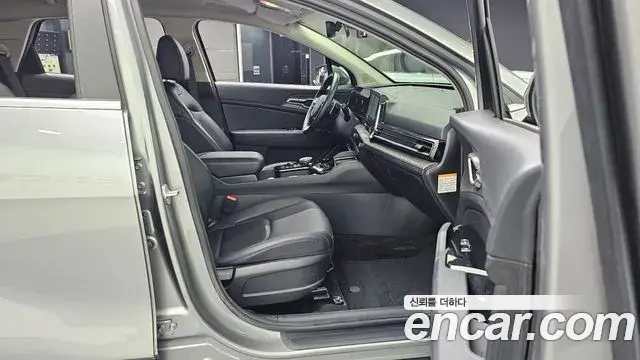 Kia Sportage 2022 — ფოტო 4/30
