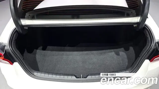 Kia K5 2023 — Photo 20/20