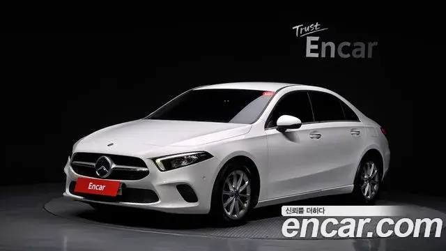 Mercedes-Benz A-Class 2020 — Фото 1/20
