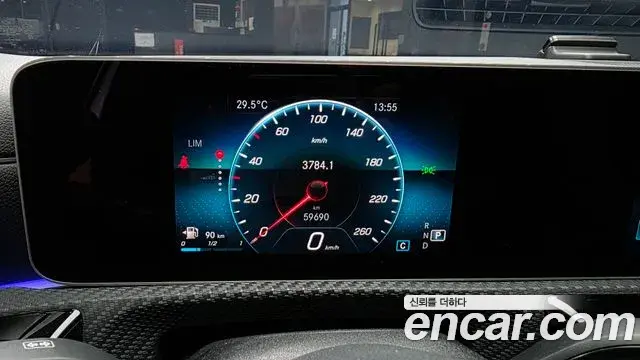 Mercedes-Benz A-Class 2020 — Фото 8/20