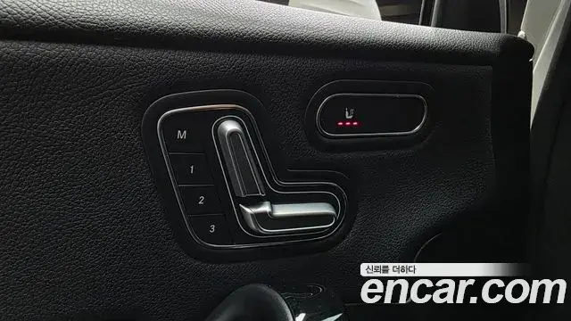 Mercedes-Benz A-Class 2020 — Фото 17/20