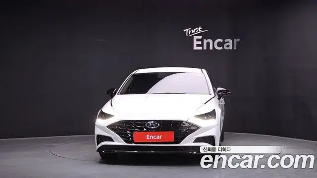 Hyundai Sonata 2021 — Photo 3/20