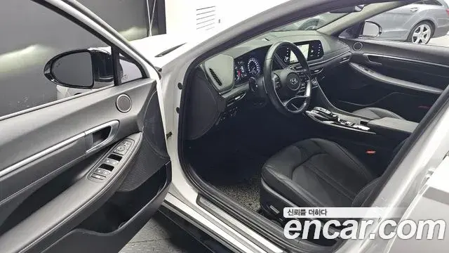 Hyundai Sonata 2021 — Photo 10/20