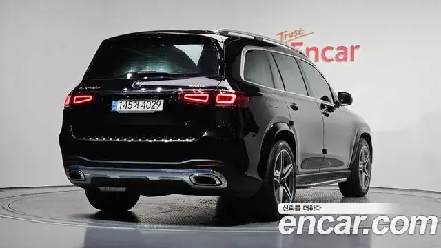 Mercedes-Benz GLS-Class 2022 — Photo 10/34