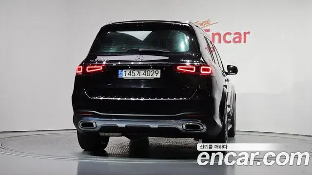 Mercedes-Benz GLS-Class 2022 — Photo 9/34